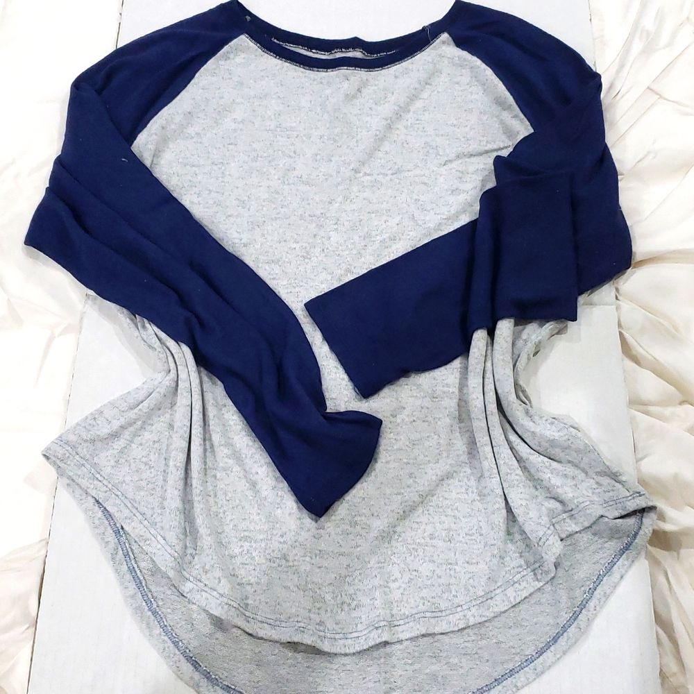 XL baseball sleeve sweater SO relax fit